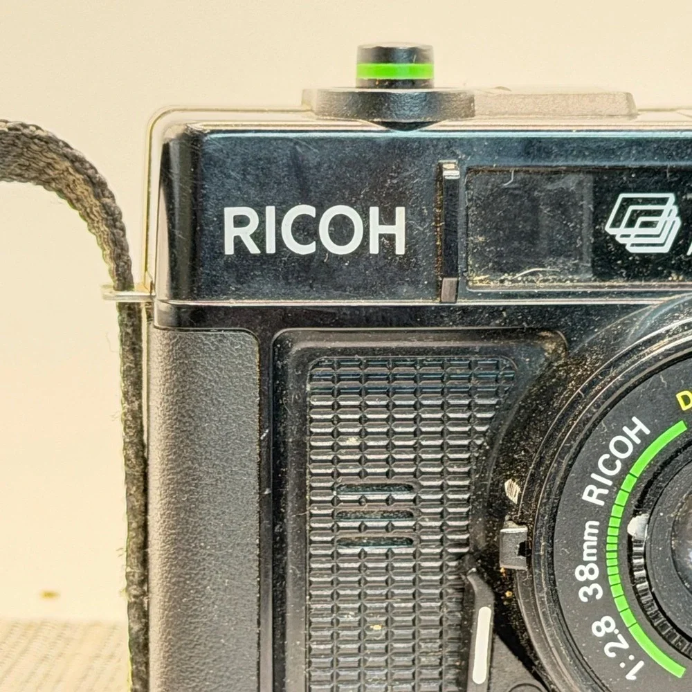 Vtg Ricoh AF-2 35mm Film Camera Color Rikenon 38mm f2.8 Lens Auto Focus READ